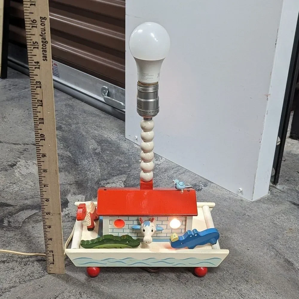 Vintage Children's Wooden Animal Boat Lamp w Three‎ Light Settings